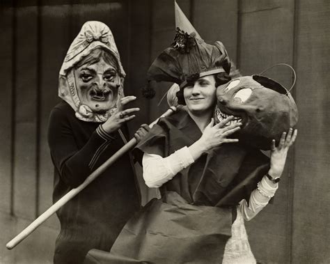 creepy old halloween photos